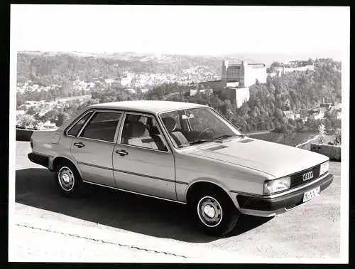 Fotografie Auto Audi 80, Limousine, Werkfoto