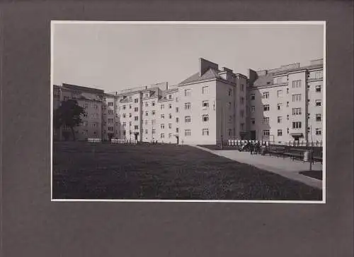 Fotoalbum mit 40 Fotografien, Ansicht Wien XI, Wohnhausbau Rinnböckstrasse, Karl Stigler - Alois Rous