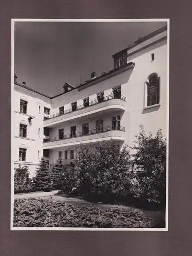 Fotoalbum mit 52 Fotografien, Ansicht Wien XIII, Neubau des Greisen-Asyl, Wittegasse 3-5, Karl Stigler - Alois Rous