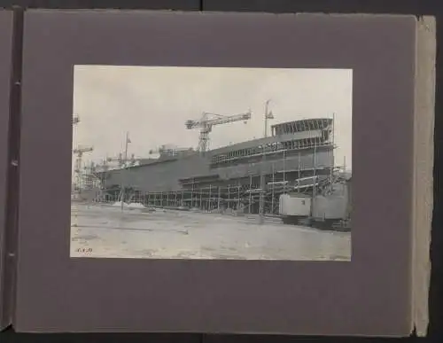 Fotoalbum mit 24 Fotografien, Ansicht Bremen, Actien-Gesellschaft Weser, Bau des Fracht Dampfer Arnfried 1911