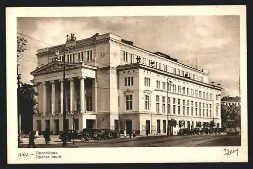 AK Riga, Opernhaus, parkende Autos