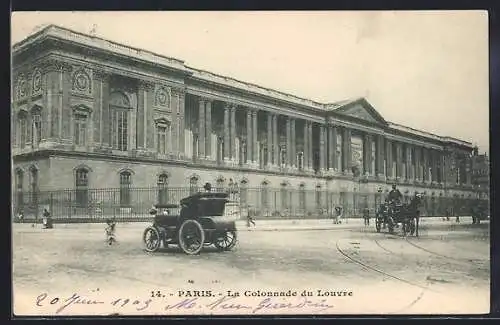 AK Paris, La Colonnade du Louvre mit Auto