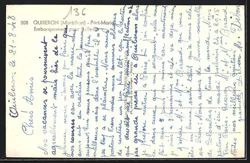 AK Quiberon, Embarquement à Port-Maria pour Belle-Île avec vue sur les bateaux et passagers à bord