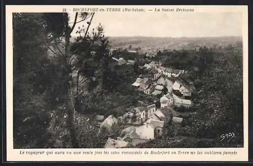 AK Rochefort-en-Terre, La Suisse Bretonne avec vue pittoresque des toits et paysages environnants