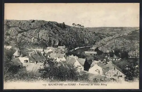 AK Rochefort-en-Terre, Panorama du vieux bourg