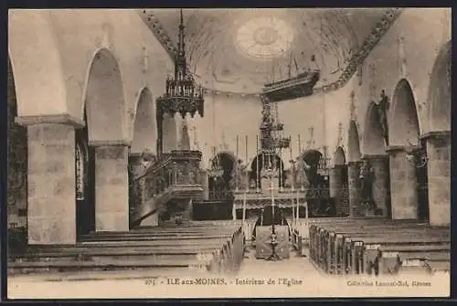 AK Île-aux-Moines, Intérieur de l`église