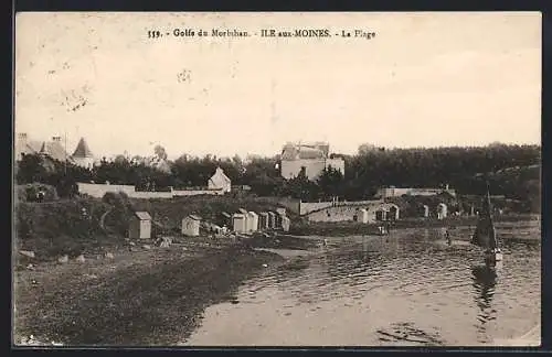 AK Île-aux-Moines, La plage et les cabines de bain dans le golfe du Morbihan