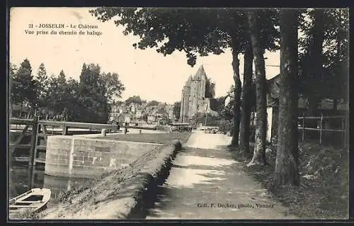 AK Josselin, le Château vue prise du chemin de halage