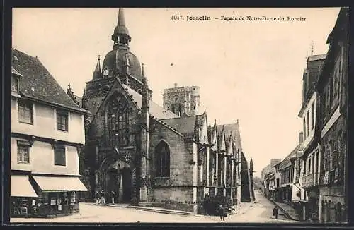 AK Josselin, Facade de Notre-Dame du Roncier