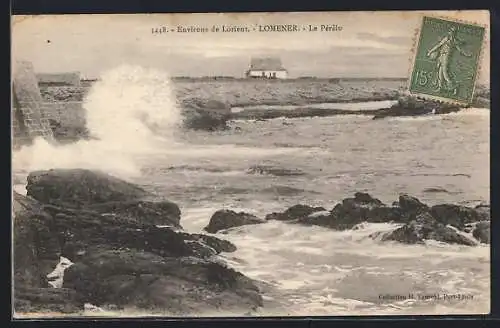 AK Lomener, Le Pérello avec vagues impressionnantes sur les rochers