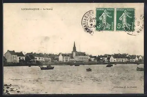 AK Locmariaquer, Le bourg et vue sur le port avec bateaux