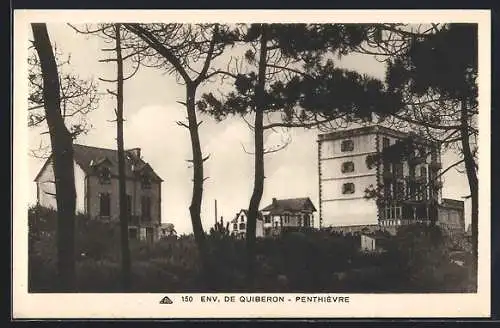 AK Penthièvre, Vue des bâtiments à travers les arbres