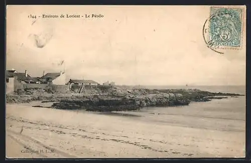 AK Le Pérelo, Vue sur la côte rocheuse et la plage