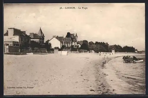 AK Larmor, La Plage et les maisons en bord de mer