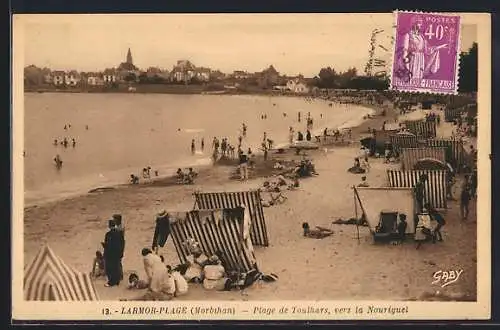 AK Larmor-Plage, Plage de Toulhars animée vers la Nourriguel