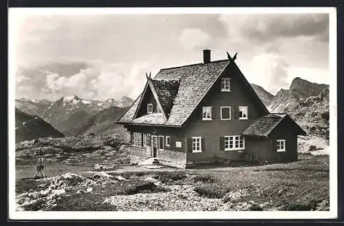 AK Göppinger Hütte, Berghütte bei Lech am Arlberg