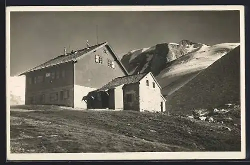 AK Spanaglhaus, Berghütte vor Bergpanorama