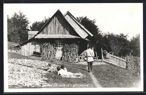 AK Rachovo, Ruska Chatk, Partie am Bauernhaus