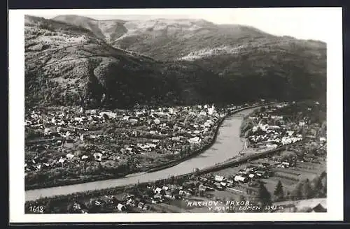 AK Rachov, Gesamtansicht mit Bergpanorama aus der Vogelschau