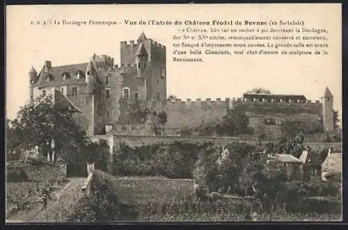 AK Beynac, Vue de l`Entrée du Château Féodal et des tours carrées imposantes