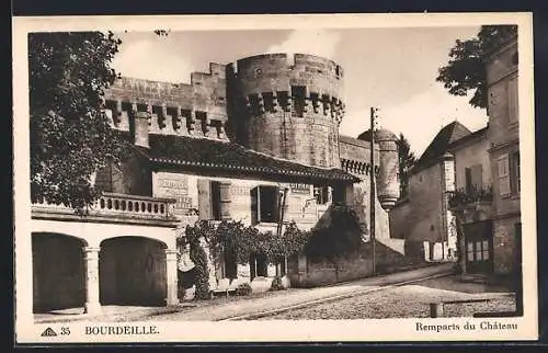 AK Bourdeille, Remparts du Château