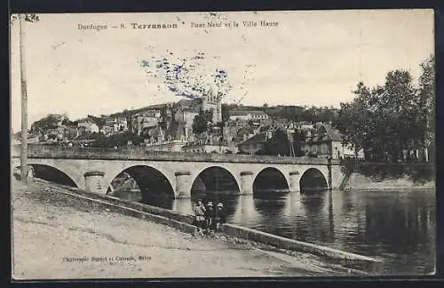 AK Terrasson, Pont Neuf et la Ville Haute