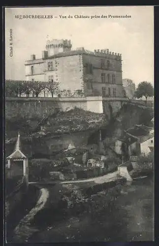 AK Bourdeilles, Vue du Château prise des Promenades