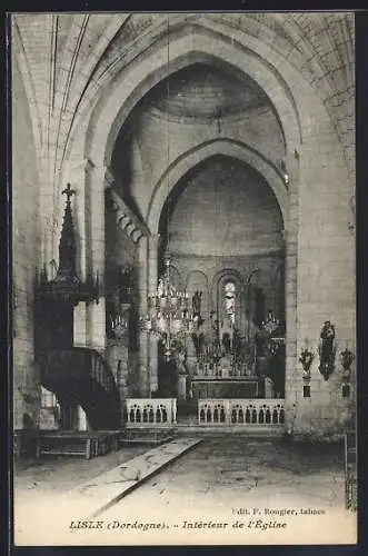 AK Lisle, Intérieur de l`Église