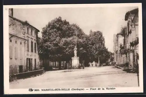 AK Mareuil-sur-Belle, Place de la Victoire