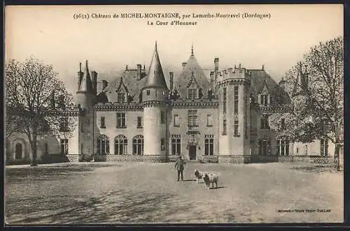 AK Lamothe-Montravel, Château de Michel-Montaigne, La Cour d`Honneur