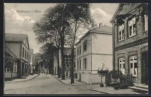 AK Badbergen i. Hann., Strassenpartie vor einem Backsteinhaus