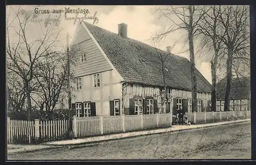 AK Menslage, Gasthaus, Herr mit zwei Hunden