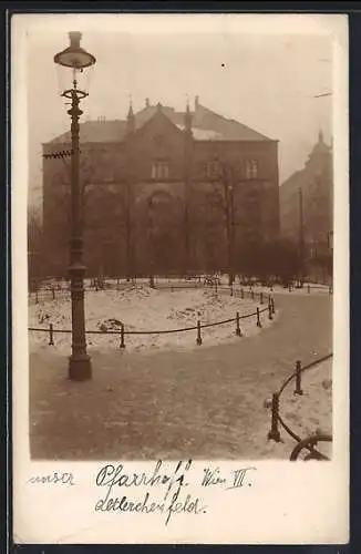 Foto-AK Wien, Altlerchenfeld, Pfarrhof im Winter