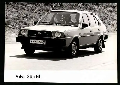 Fotografie Auto Volvo 345 GL, Limousine, Werkfoto