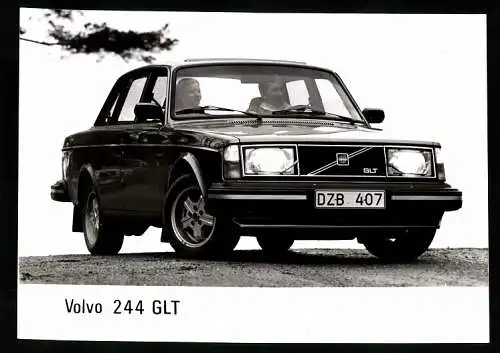 Fotografie Auto Volvo 244 GLT, Stufenheck-Limousine, Werkfoto