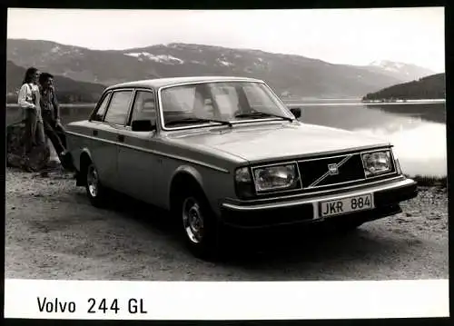 Fotografie Auto Volvo 244 GL, Stufenheck-Limousine, Werkfoto