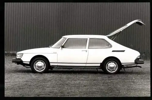 Fotografie Auto Saab 900 GLS Coupe, Werkfoto