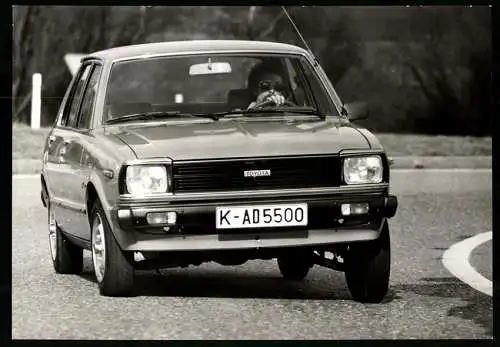 Fotografie Auto Toyota Tercel, Kleinwagen mit 1300ccm Motor, Werkfoto