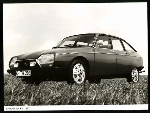 Fotografie Auto Citroen GS X2 Modell 1977, Werkfoto