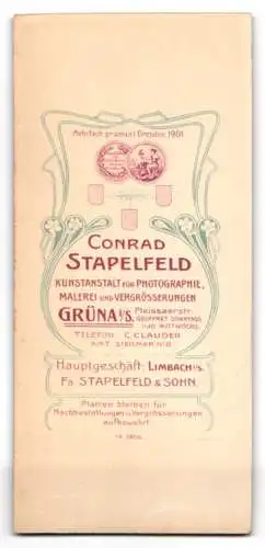 Fotografie Conrad Stapelfeld, Grüna i. S., Elegante Dame im Atelier