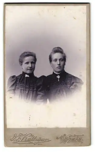 Fotografie D. Källman, Borås, Södra Kyrkogatan 19, Porträt von zwei Frauen