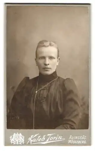 Fotografie Kaleb Torin, Alingsås, Mösseberg, Portrait einer Frau