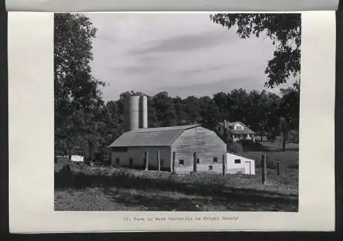 2 Fotoalben mit 68 Fotografien, Ansicht Missouri / MO, Staatsfotograf Gerald R. Massie (1911-1989) state photographer