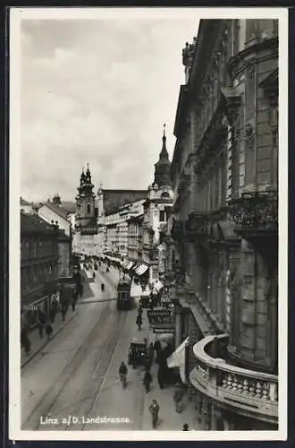 AK Linz a. D., Landstrasse mit Strassenbahn aus der Vogelschau