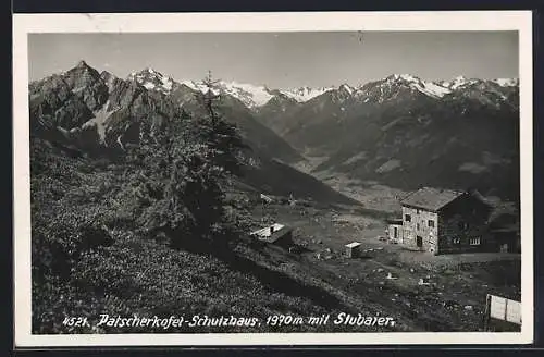 AK Patscherkofel-Schutzhaus, Ansicht mit Stubaier