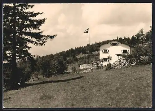 AK Moronhaus, Ansicht am grünen Berghang