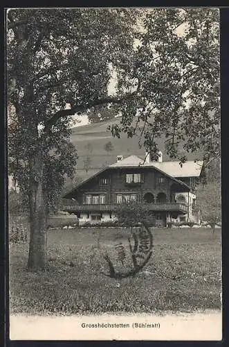 AK Grosshöchstetten, Blick zum Haus auf dem Feld im Sonnenschein