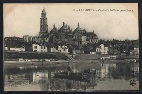 AK Périgueux, Cathédrale St-Front vue depuis la rivière