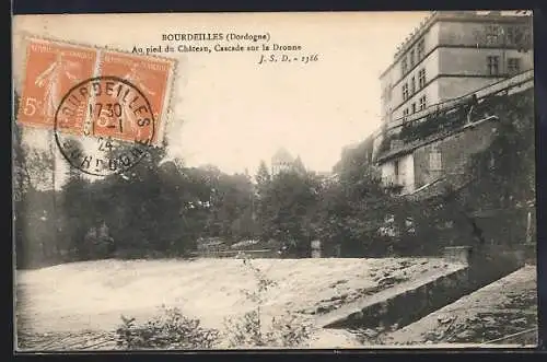 AK Bourdeilles, Au pied du Château, Cascade sur la Dronne