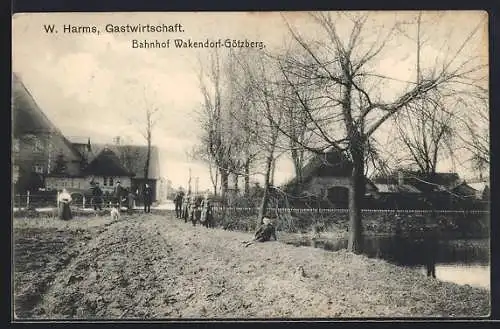 AK Wakendorf-Götzberg, Gastwirtschaft am Bahnhof